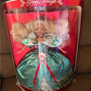 Barbie Holiday Doll (1995) in Green and Silver Gown